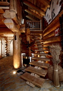 Деревянный коттедж - лестница