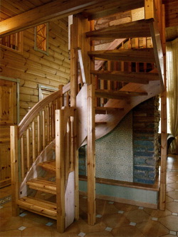 Финский домик из клееного соснового бруса - лестница